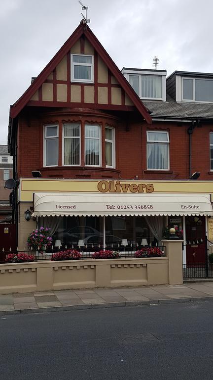 Olivers Strickley Over 35 Years Only Blackpool Luaran gambar